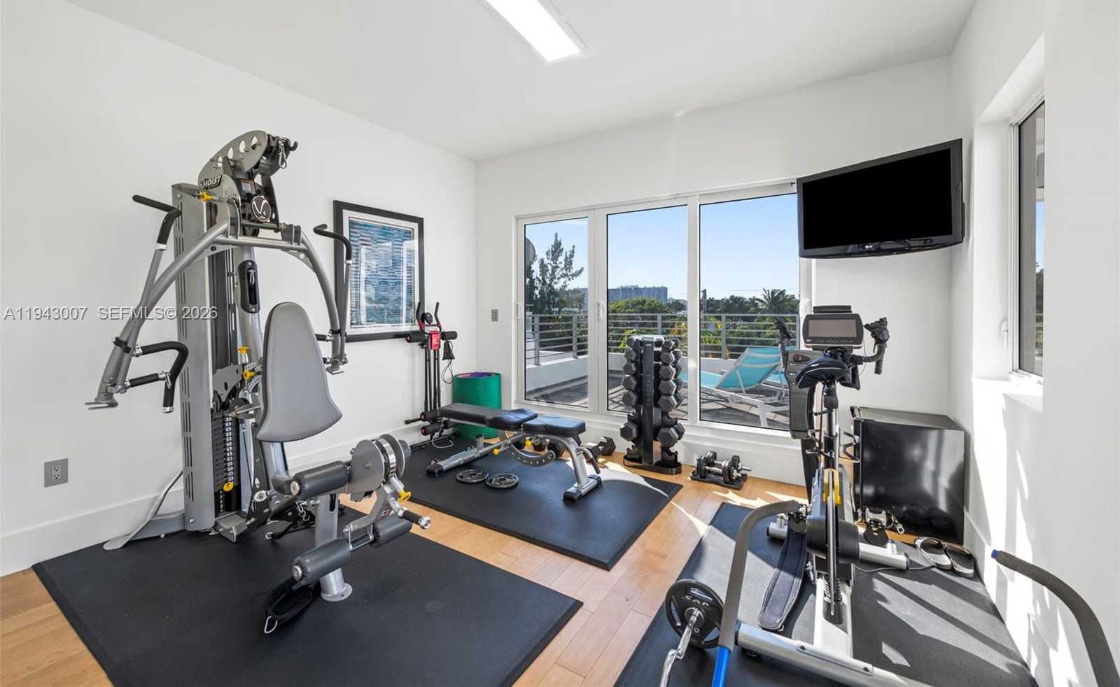 Small Image of 19005 ATLANTIC BLVD, Sunny Isles Beach Number 34