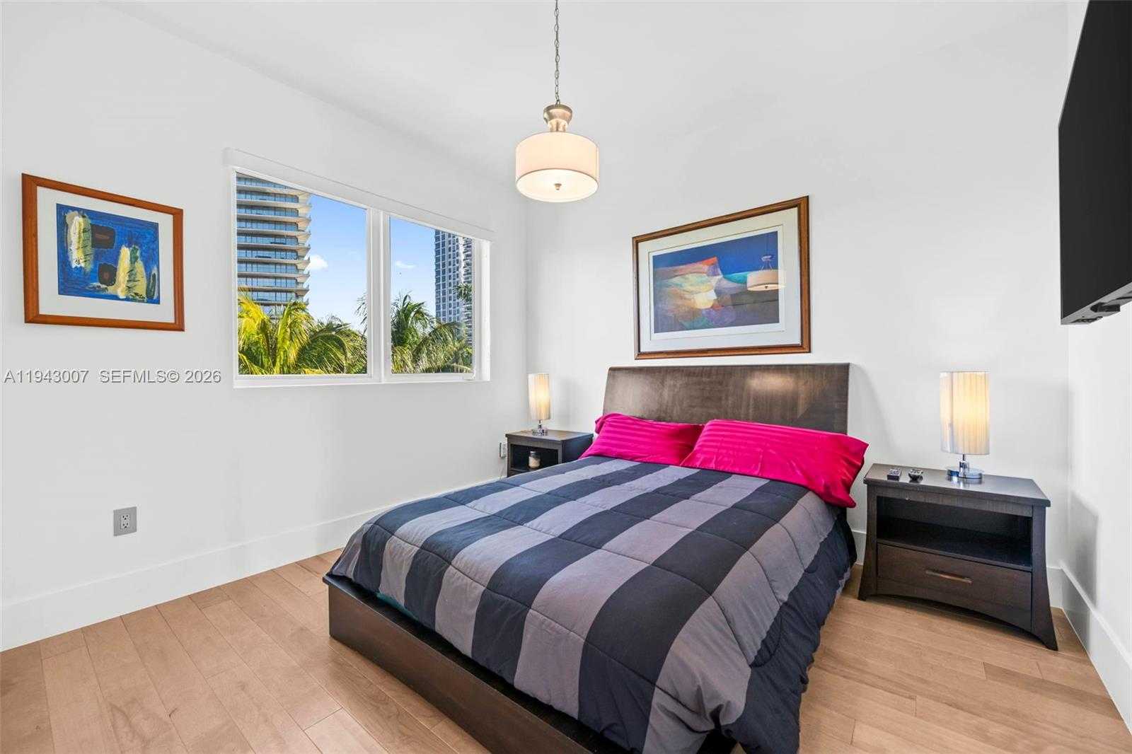 Small Image of 19005 ATLANTIC BLVD, Sunny Isles Beach Number 36