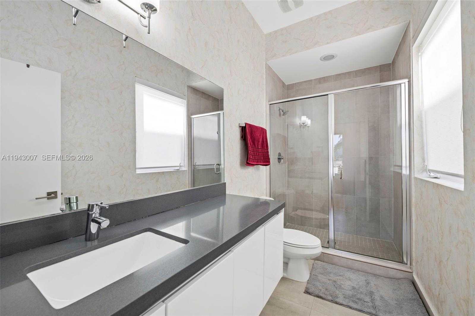 Small Image of 19005 ATLANTIC BLVD, Sunny Isles Beach Number 43