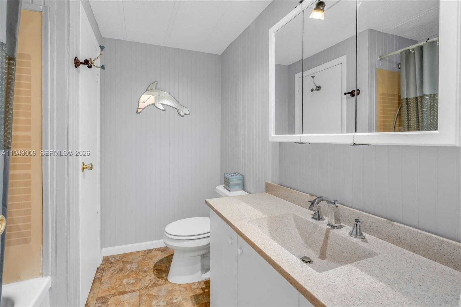 Small Image of 808 SOUTH SILVER CIRCLE, Key Largo Number 19