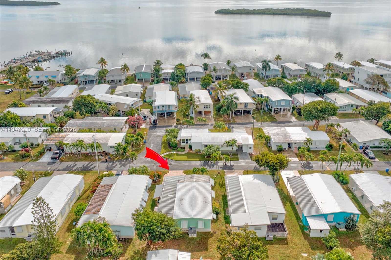 Small Image of 808 SOUTH SILVER CIRCLE, Key Largo Number 24