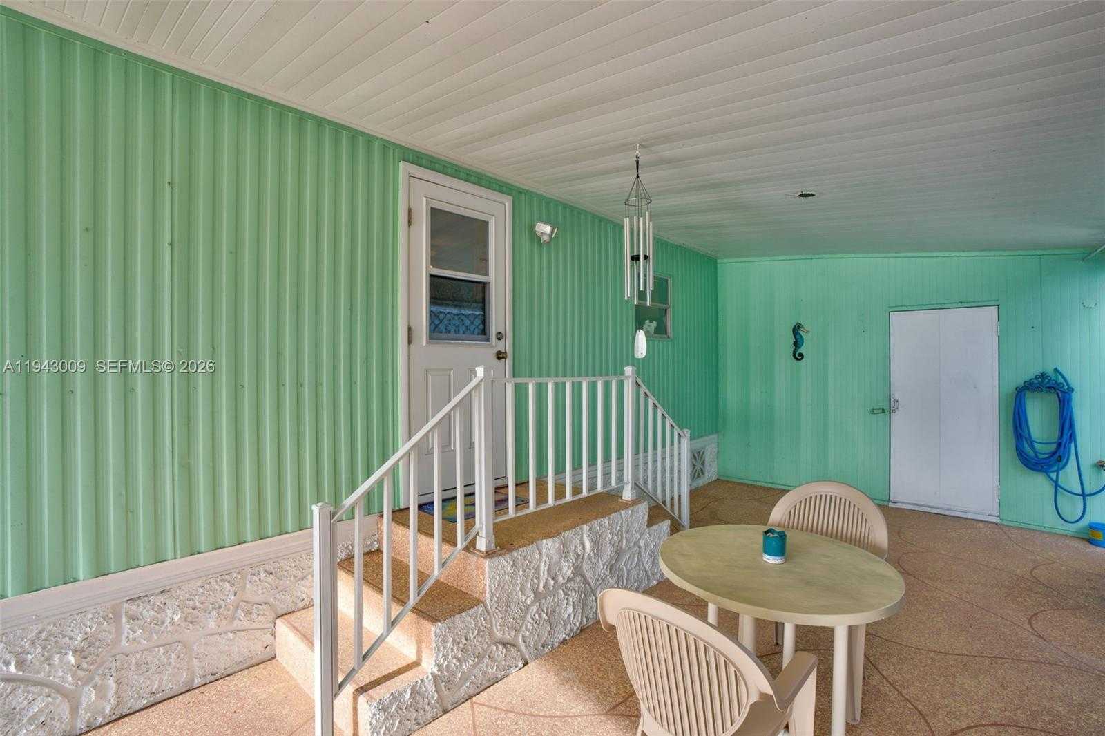 Small Image of 808 SOUTH SILVER CIRCLE, Key Largo Number 36