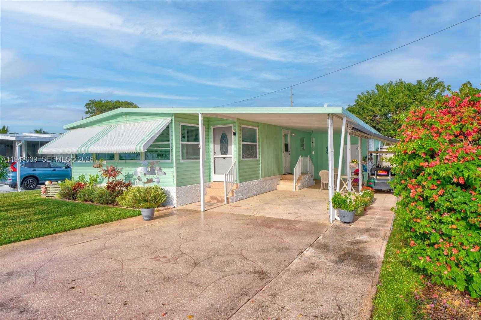 Small Image of 808 SOUTH SILVER CIRCLE, Key Largo Number 37