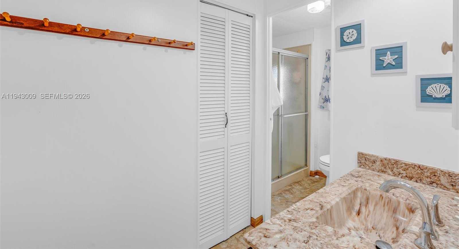 Small Image of 808 SOUTH SILVER CIRCLE, Key Largo Number 5