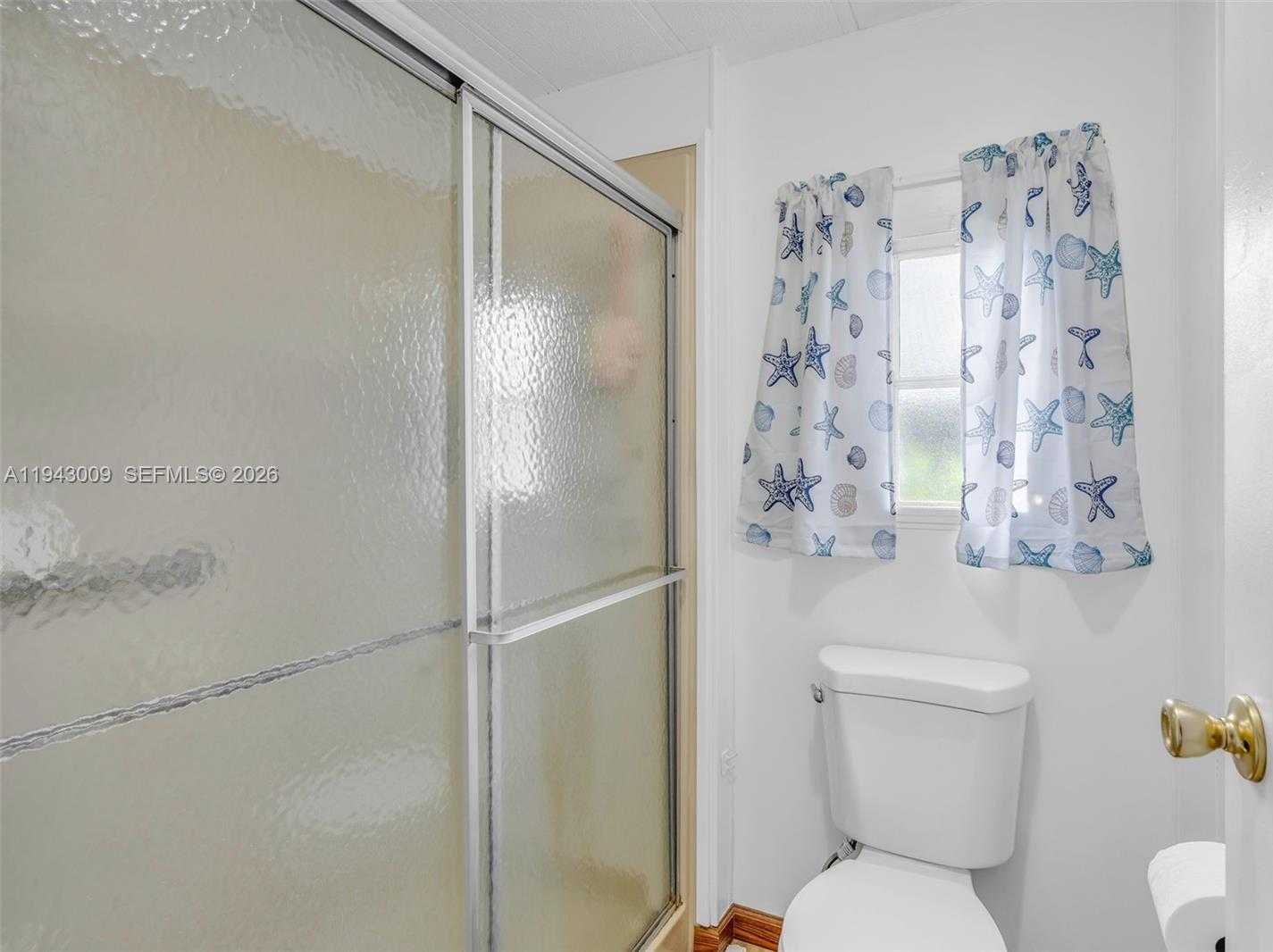 Small Image of 808 SOUTH SILVER CIRCLE, Key Largo Number 6