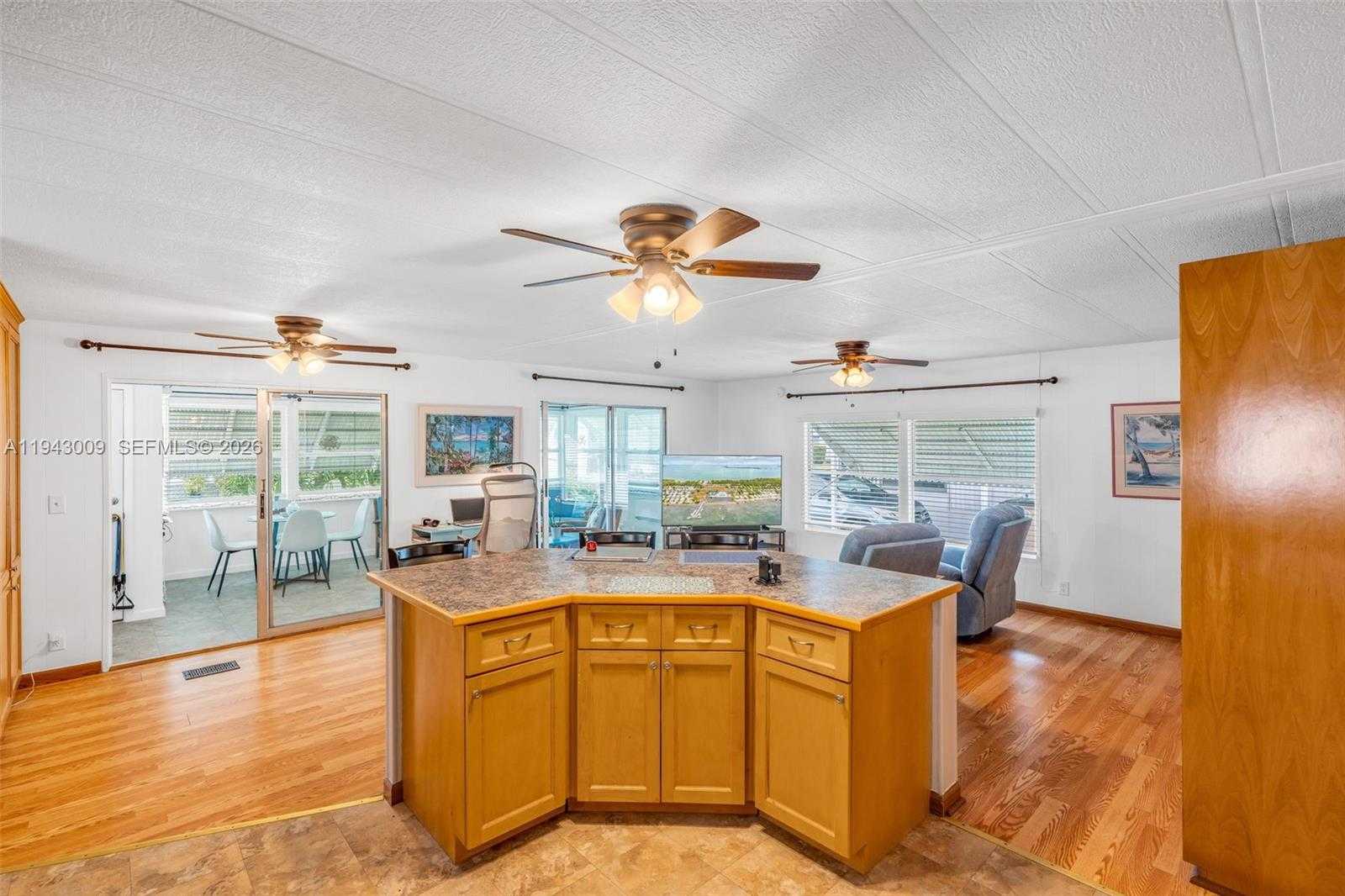 Small Image of 808 SOUTH SILVER CIRCLE, Key Largo Number 8