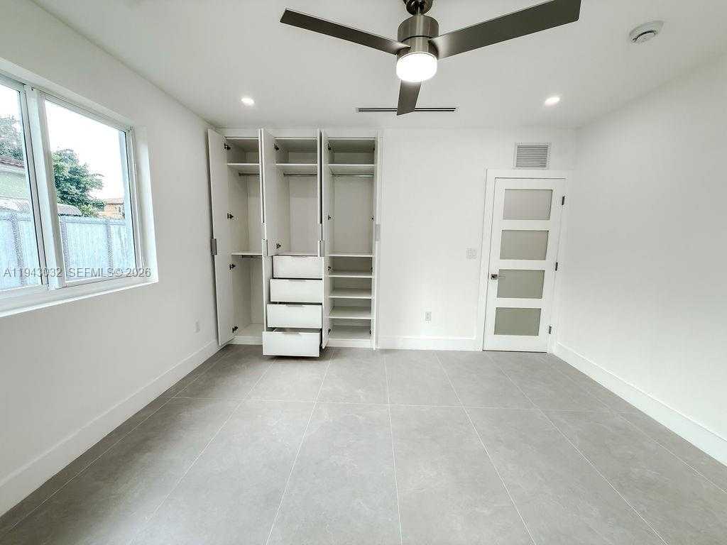 Small Image of 588 PALMETTO DR, Miami Springs Number 46