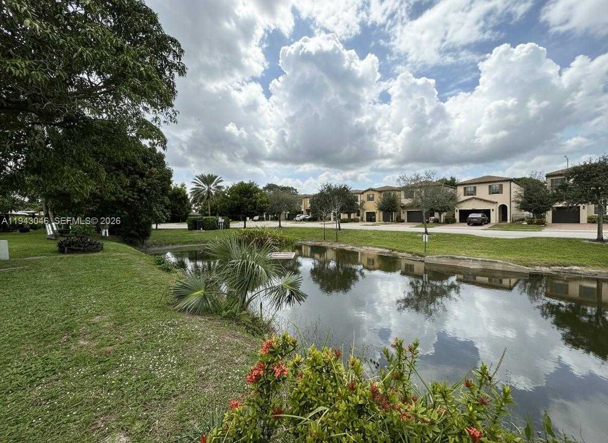 Small Image of 4945 NORTH WEST 55TH CT, Tamarac Number 19