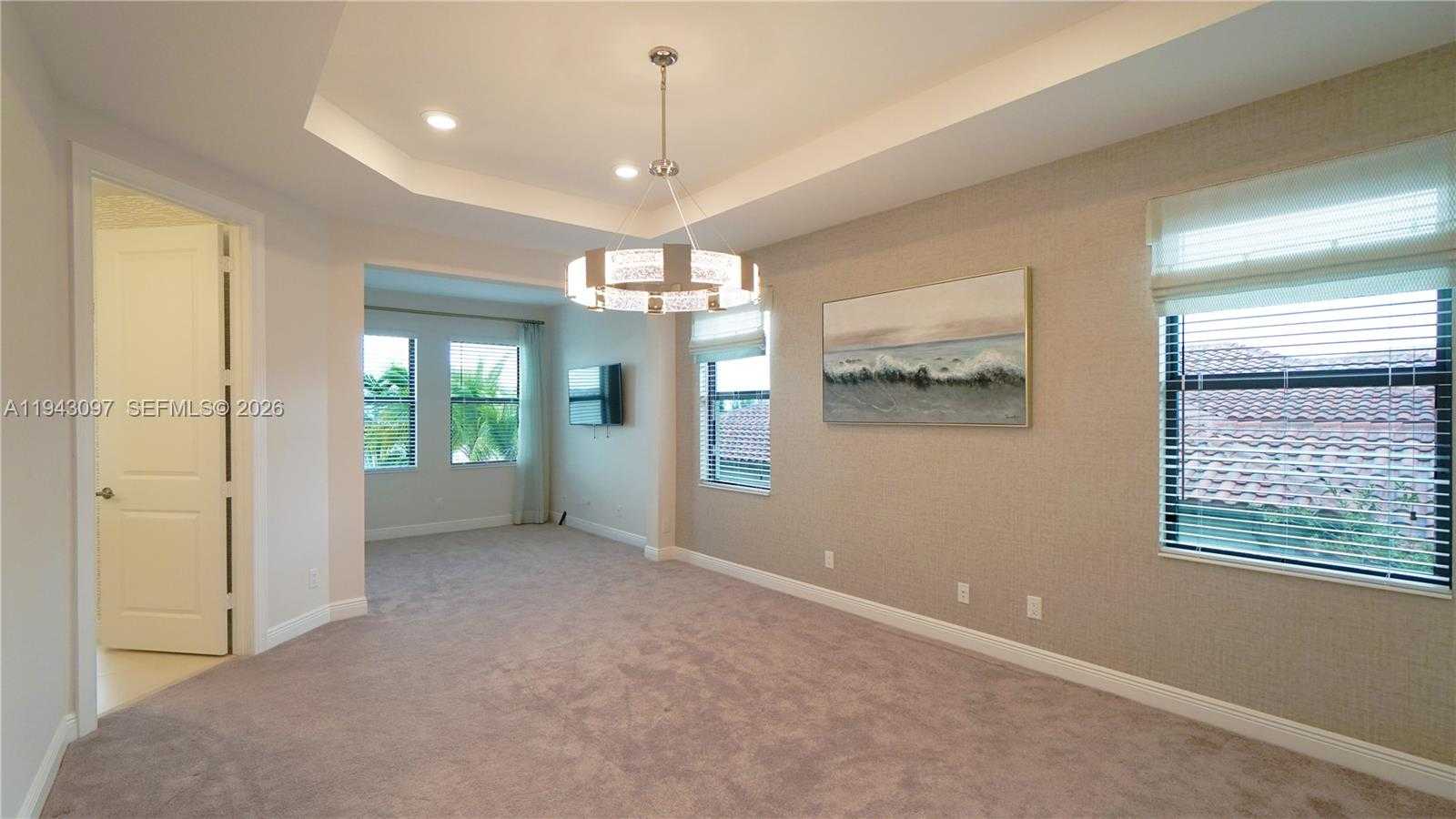 Small Image of 8725 PARKLAND BAY DR, Parkland Number 27