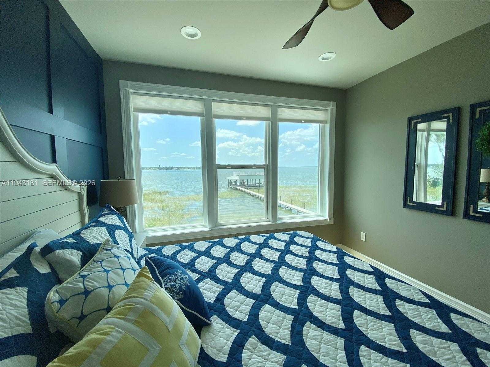 Small Image of 424 LAKE MIRROR DR, Lake Placid Number 20