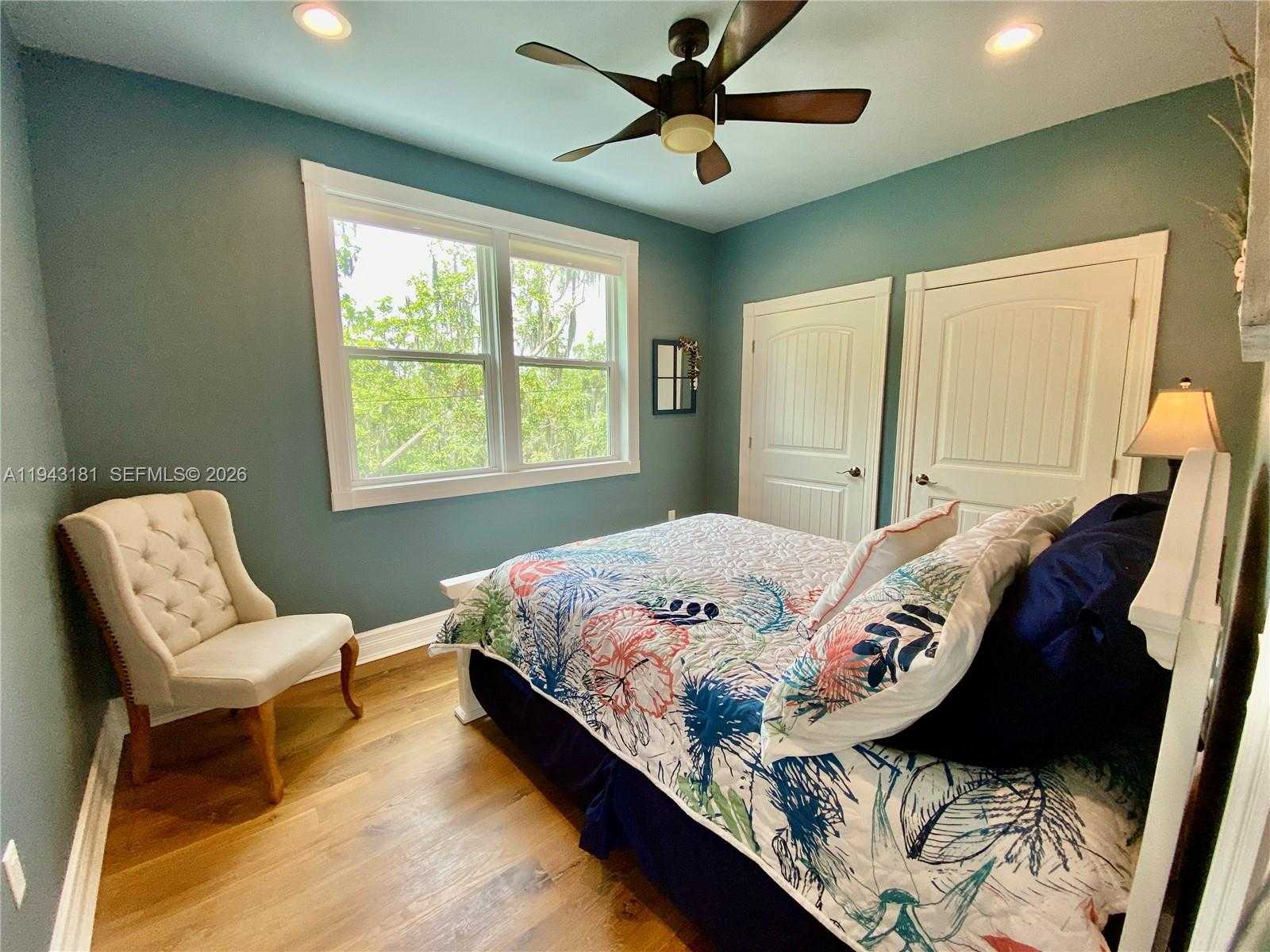 Small Image of 424 LAKE MIRROR DR, Lake Placid Number 21