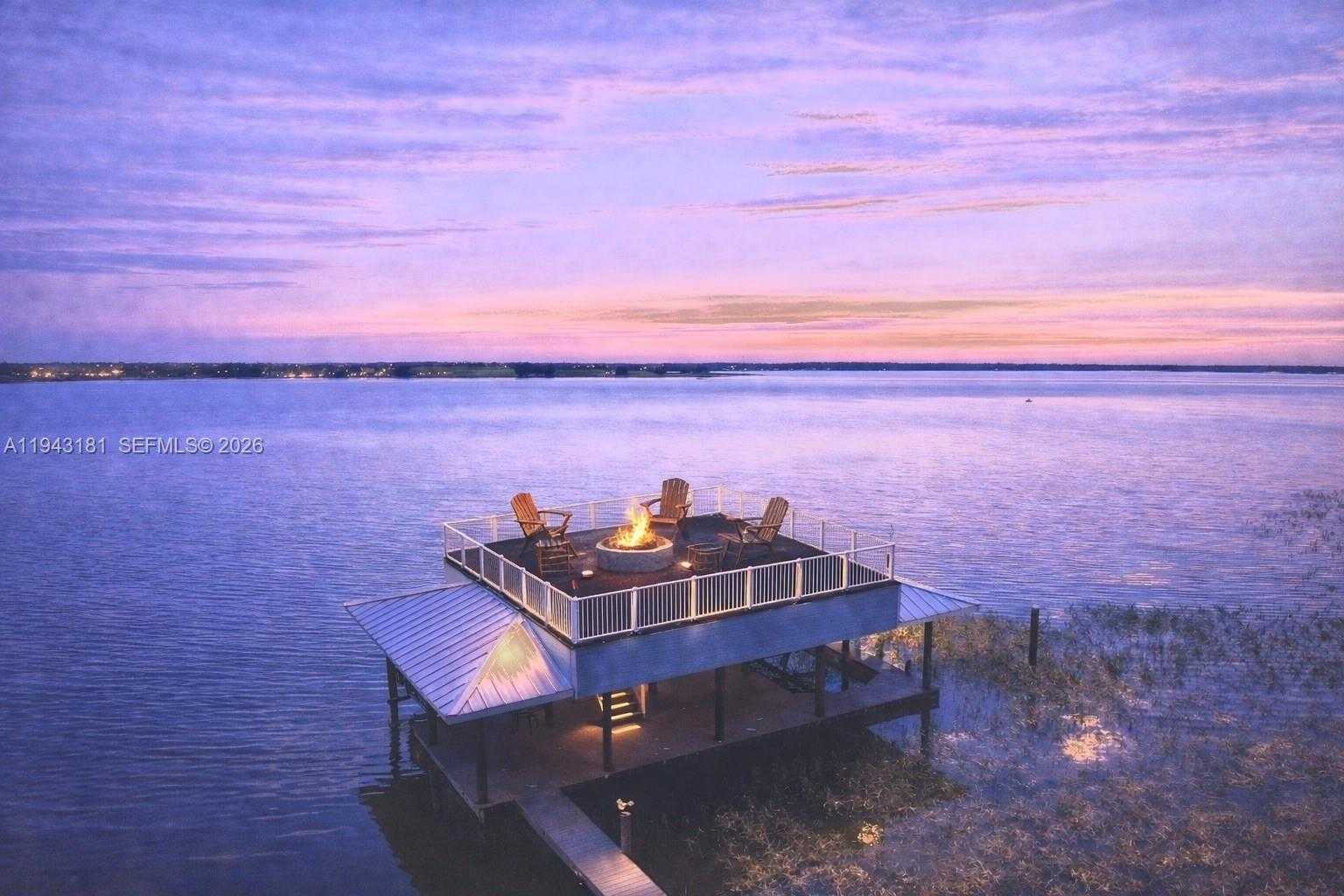 Small Image of 424 LAKE MIRROR DR, Lake Placid Number 28