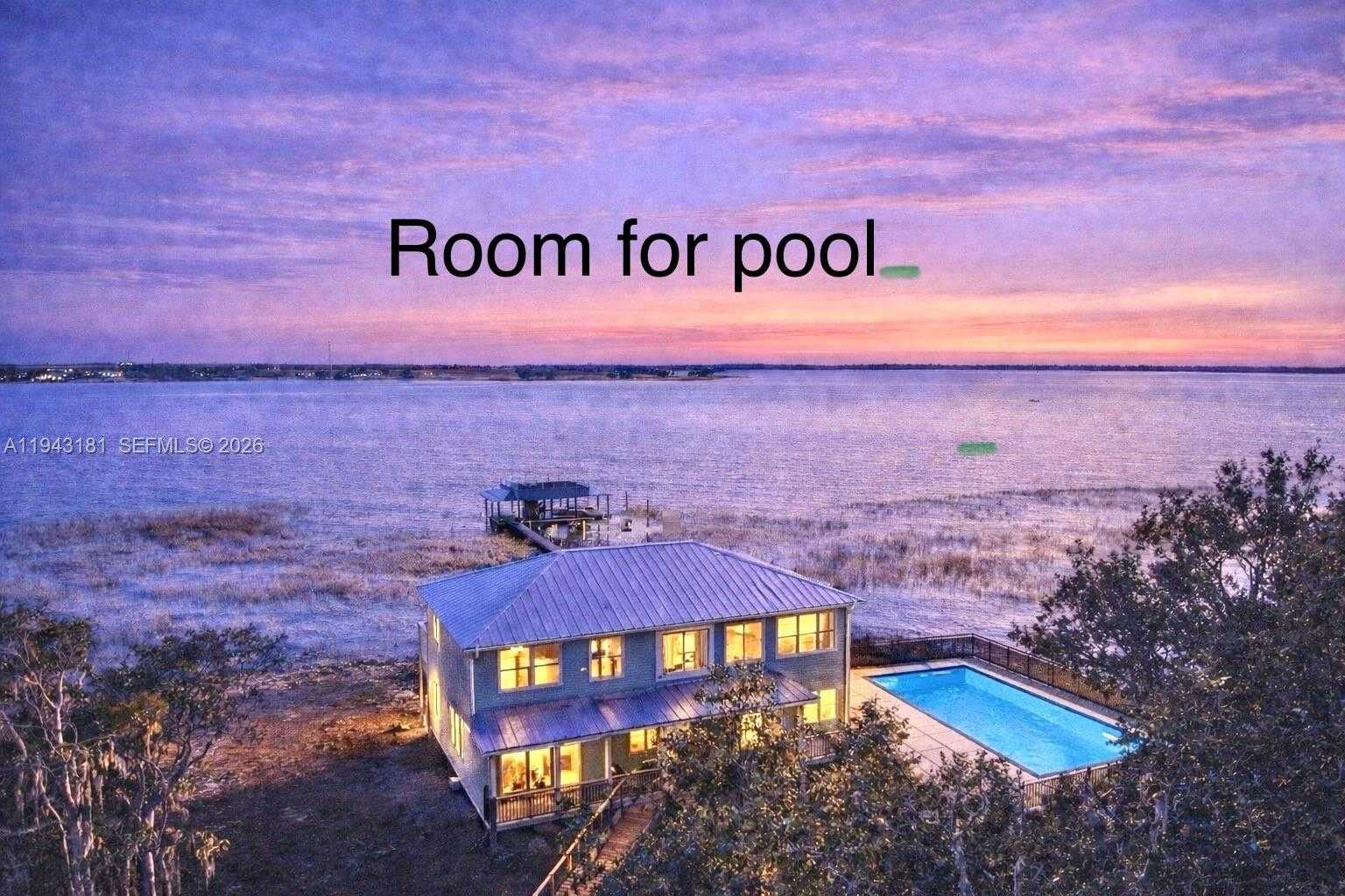 Small Image of 424 LAKE MIRROR DR, Lake Placid Number 4