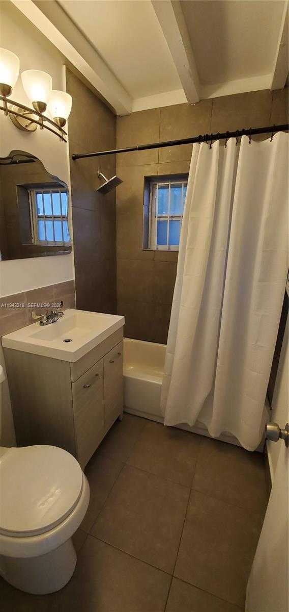 Small Image of 1887 NORTH WEST 66TH ST, Miami Number 7