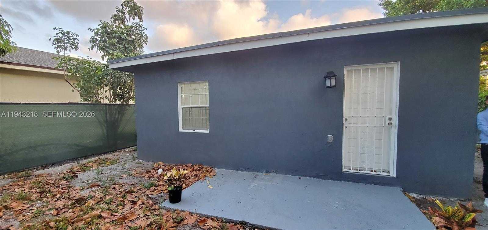 Small Image of 1887 NORTH WEST 66TH ST, Miami Number 9