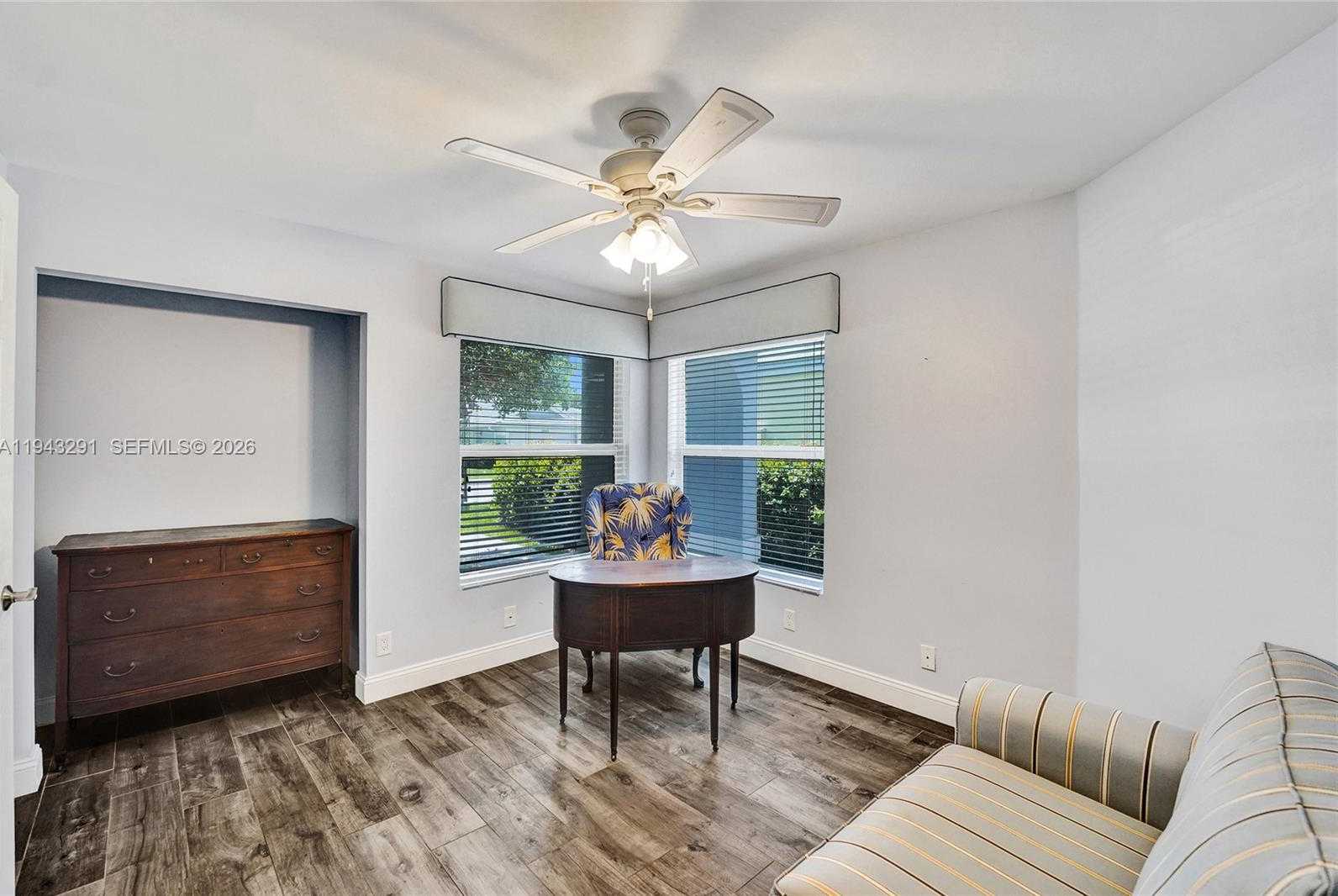 Small Image of 2702 ARBORWOOD RD, Davie Number 10