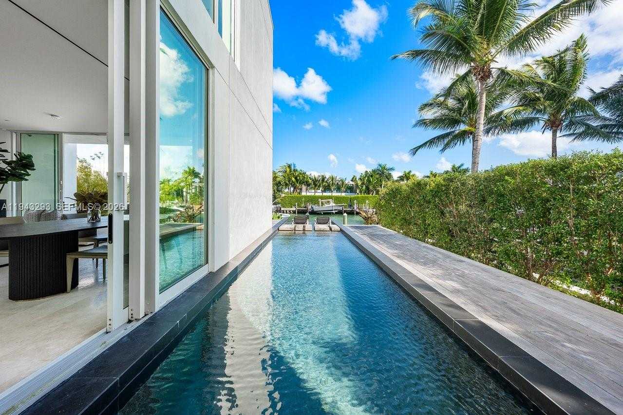 Small Image of 1011 WEST 48TH ST, Miami Beach Number 10
