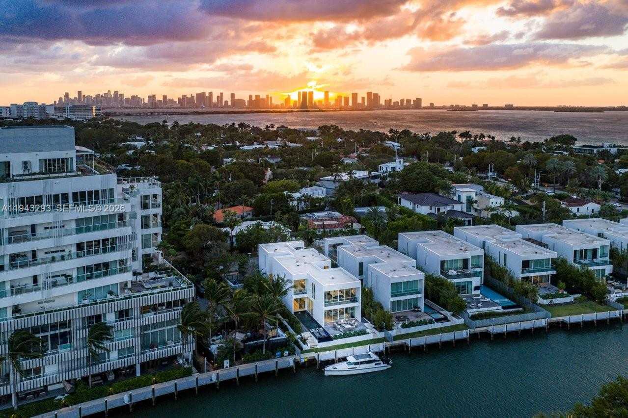 Small Image of 1011 WEST 48TH ST, Miami Beach Number 34