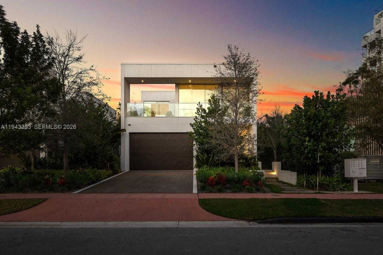 Small Image of 1011 WEST 48TH ST, Miami Beach Number 35