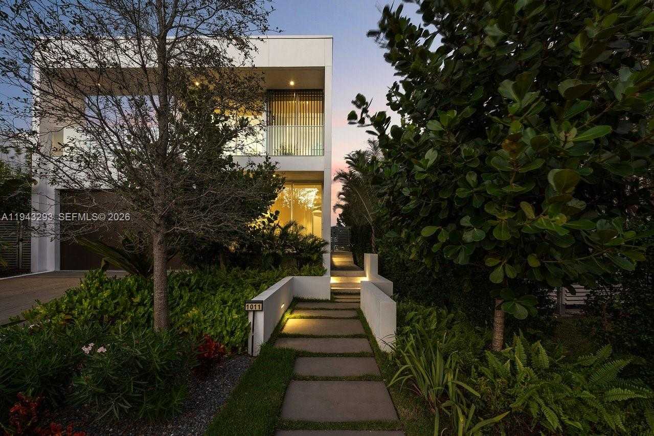 Small Image of 1011 WEST 48TH ST, Miami Beach Number 36