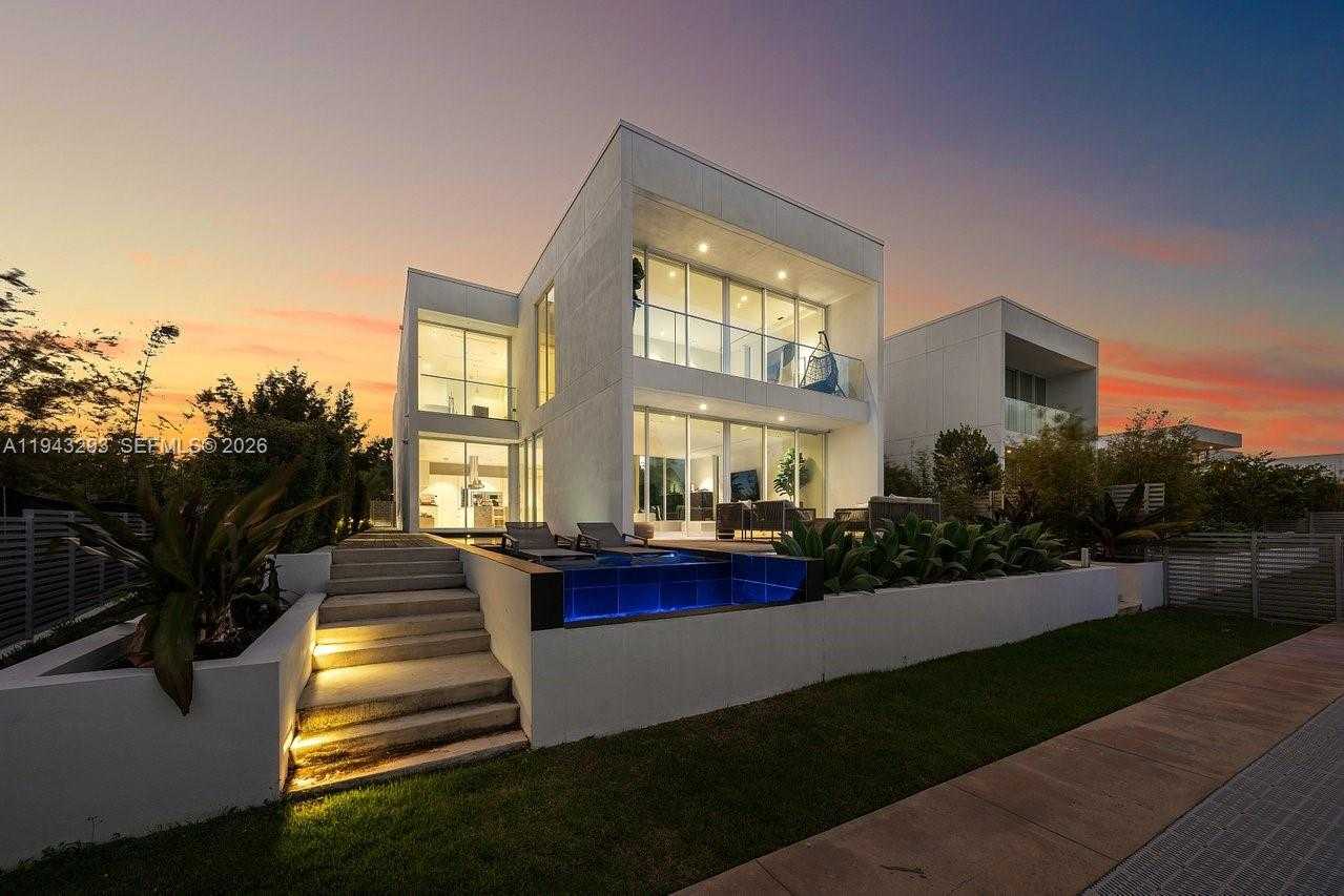 Small Image of 1011 WEST 48TH ST, Miami Beach Number 41