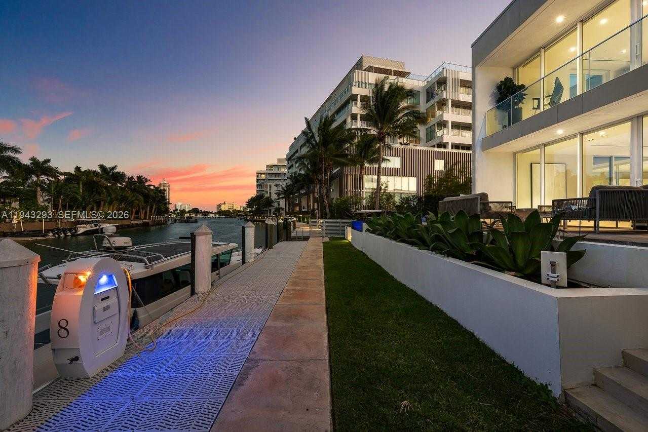 Small Image of 1011 WEST 48TH ST, Miami Beach Number 42