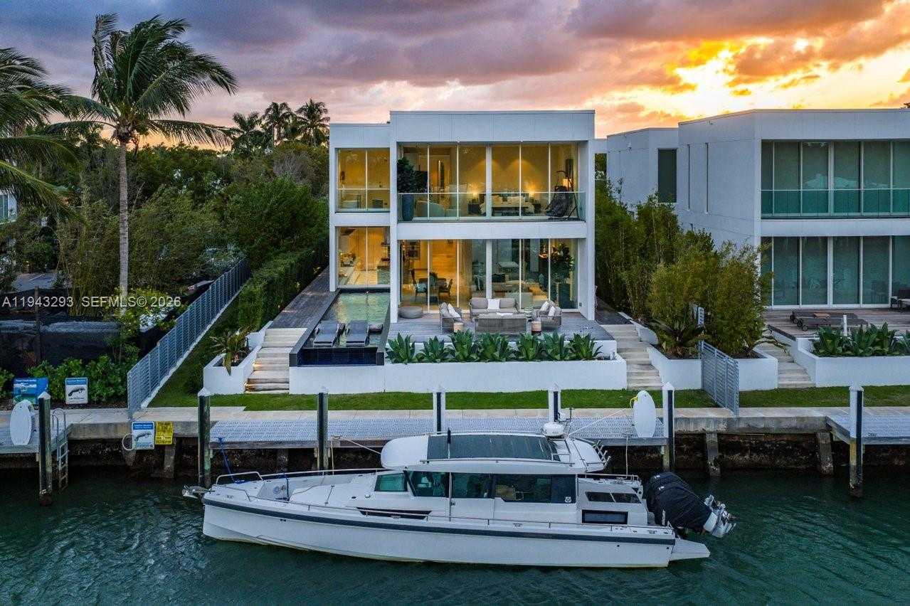 Small Image of 1011 WEST 48TH ST, Miami Beach Number 44