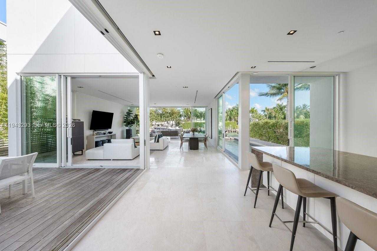 Small Image of 1011 WEST 48TH ST, Miami Beach Number 7
