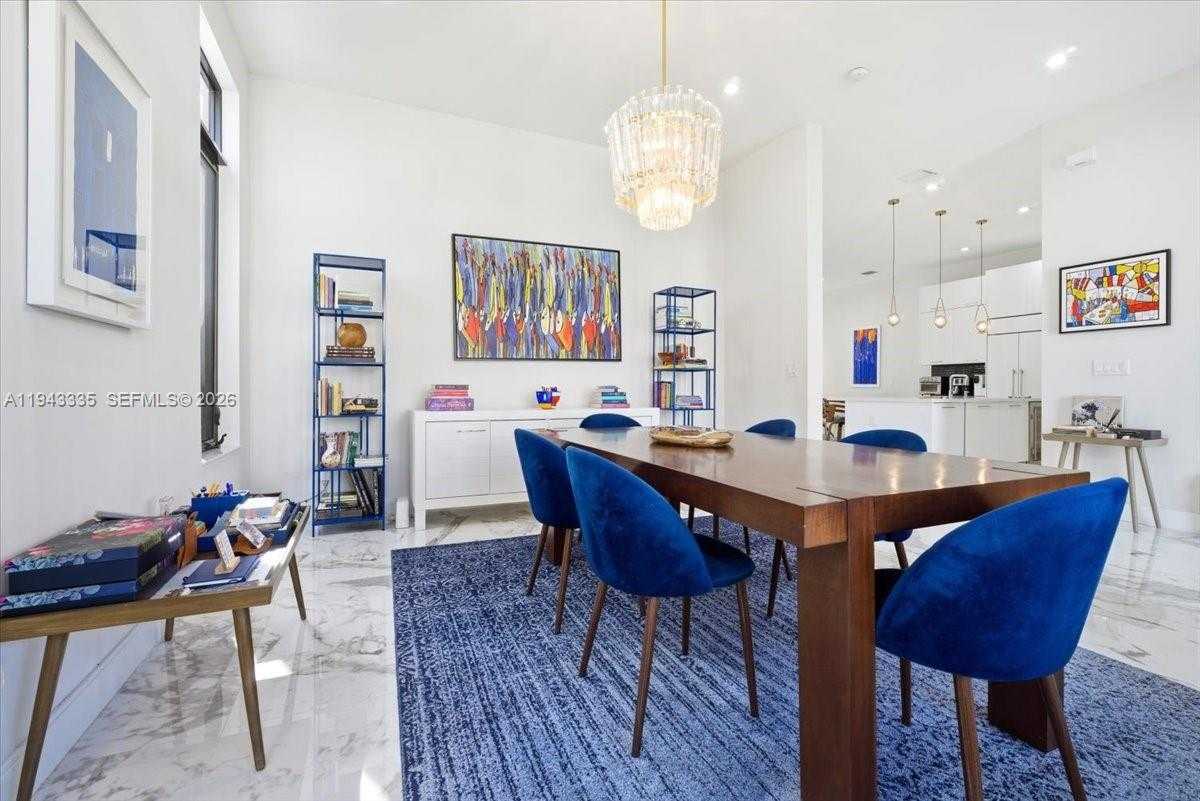 Small Image of 8156 NORTH WEST 48TH TER, Doral Number 11