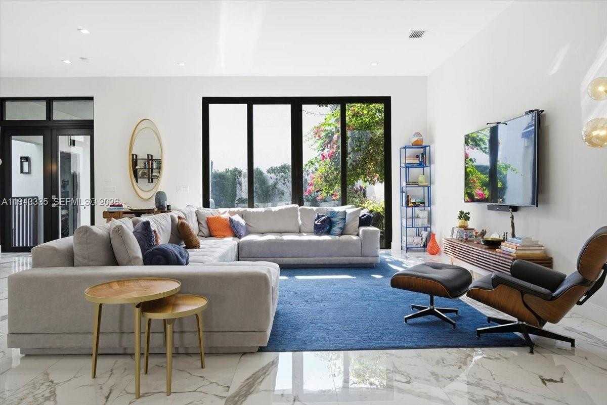 Small Image of 8156 NORTH WEST 48TH TER, Doral Number 15