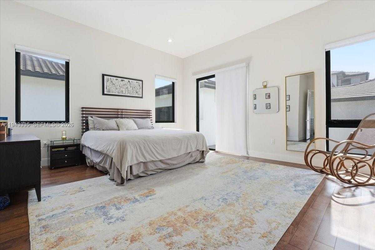 Small Image of 8156 NORTH WEST 48TH TER, Doral Number 20