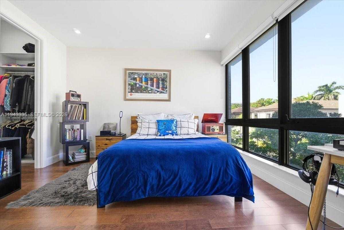 Small Image of 8156 NORTH WEST 48TH TER, Doral Number 31