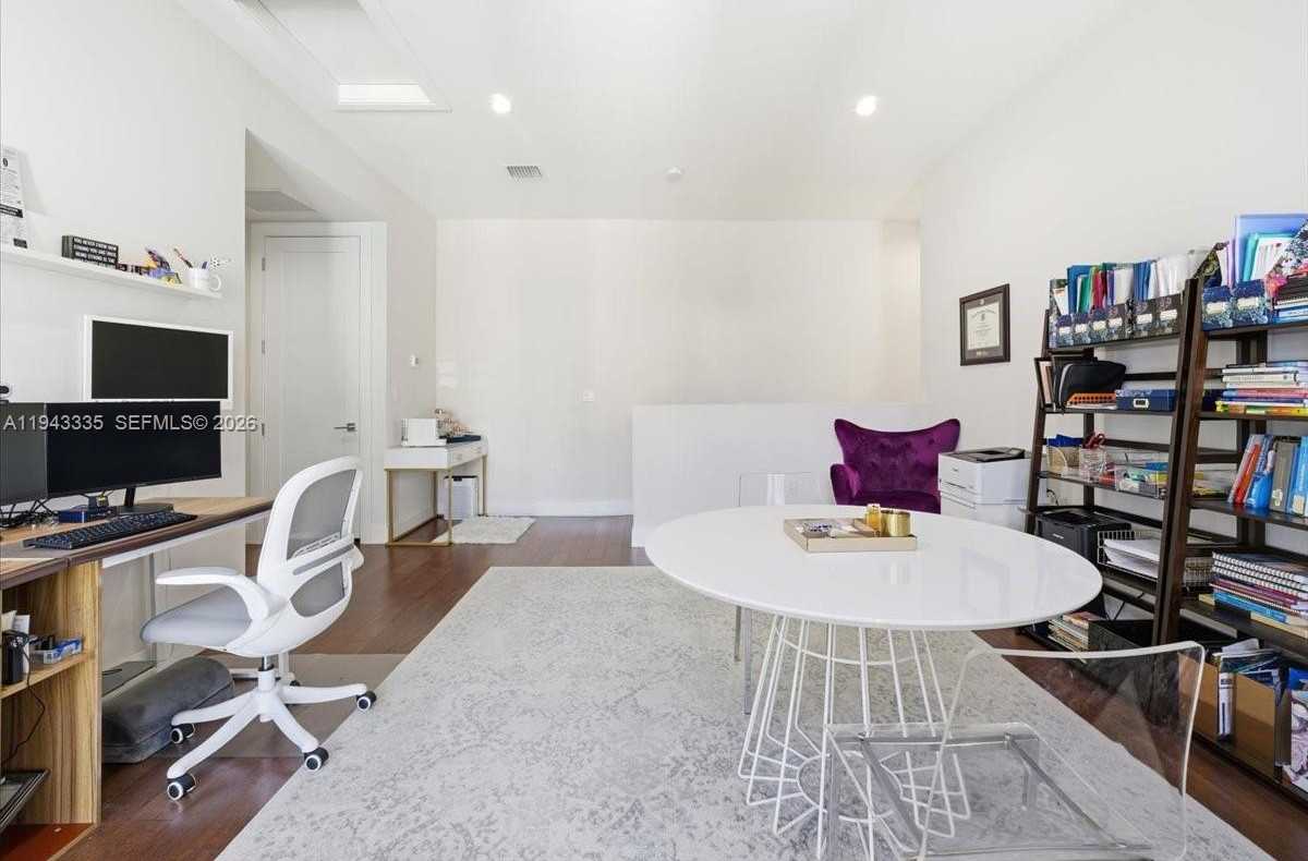 Small Image of 8156 NORTH WEST 48TH TER, Doral Number 37