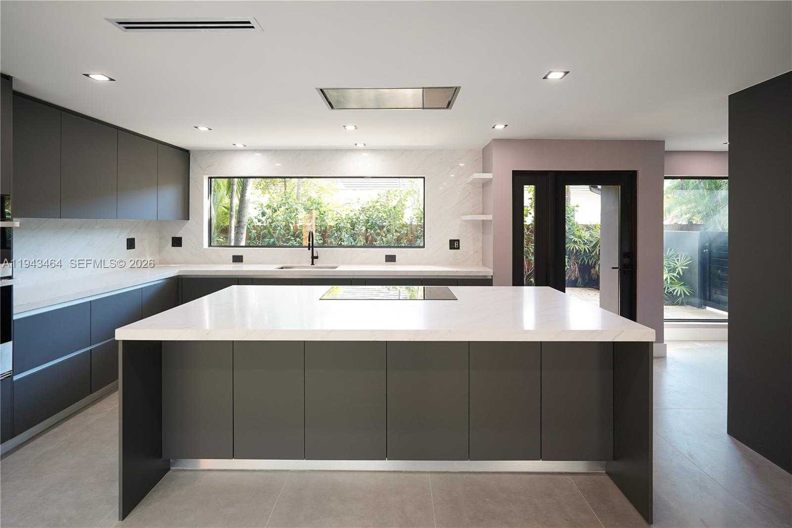 Small Image of 7765 SOUTH WEST 57TH TER, Miami Number 19