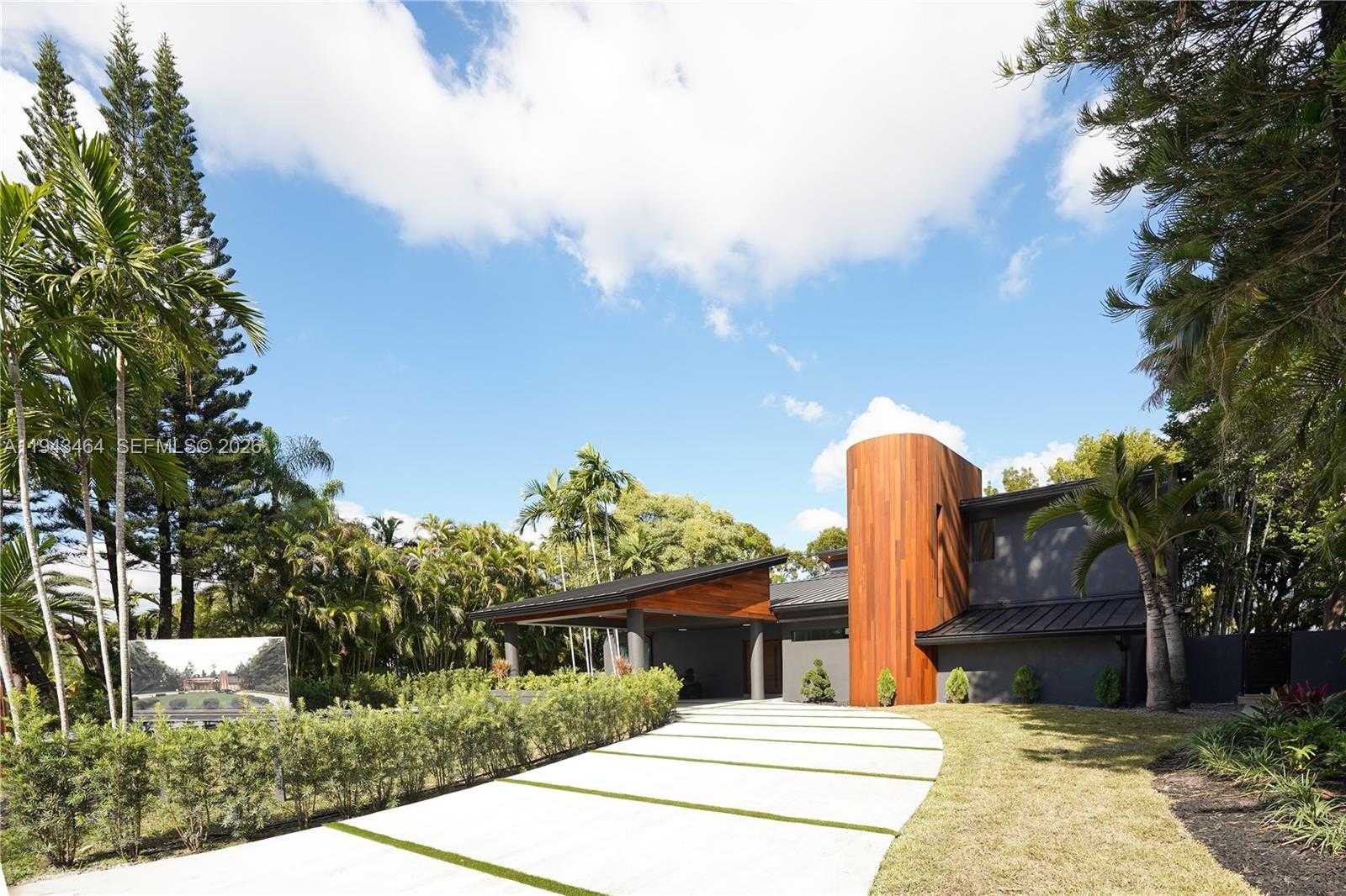 Small Image of 7765 SOUTH WEST 57TH TER, Miami Number 2