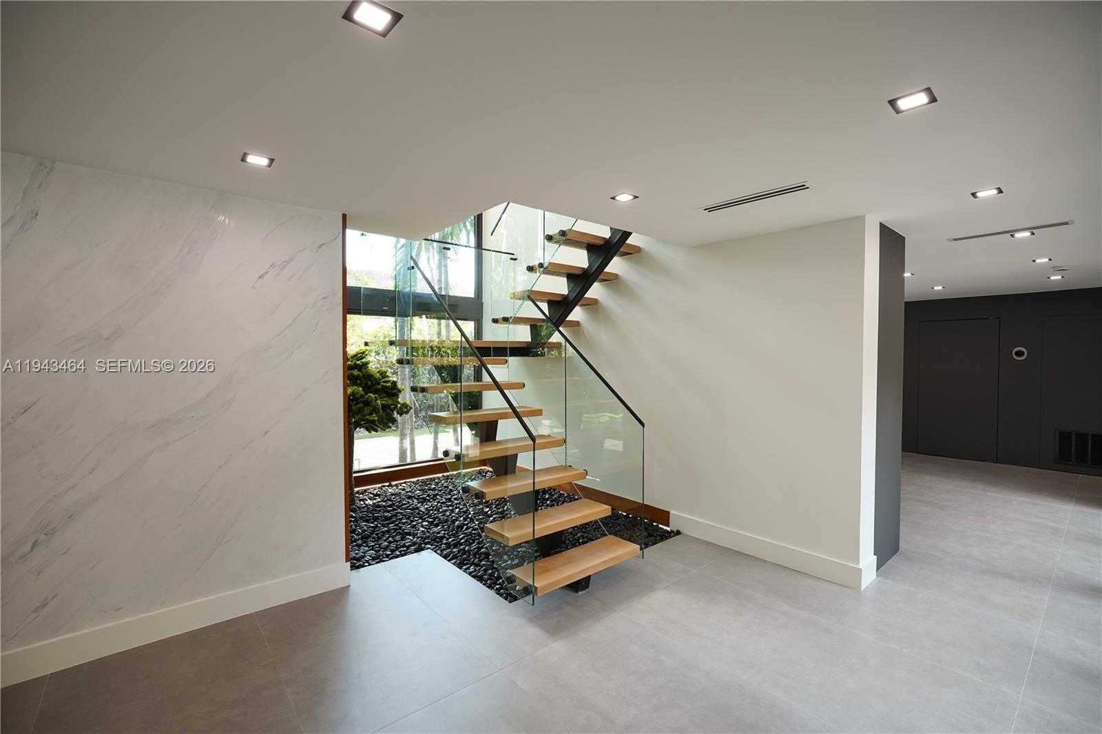 Small Image of 7765 SOUTH WEST 57TH TER, Miami Number 24