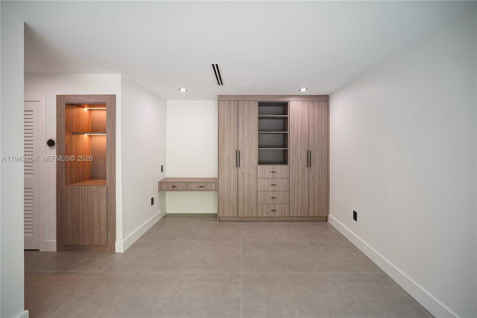 Small Image of 7765 SOUTH WEST 57TH TER, Miami Number 31