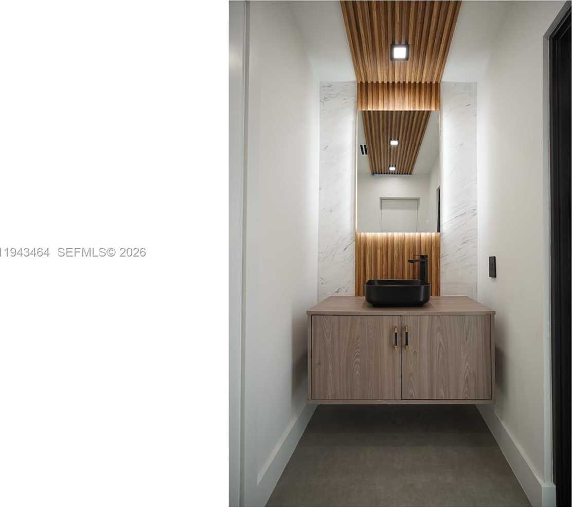 Small Image of 7765 SOUTH WEST 57TH TER, Miami Number 32