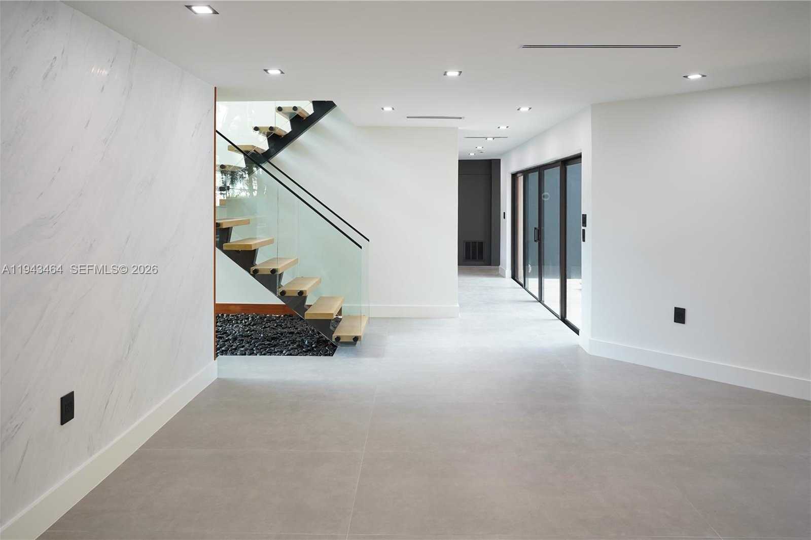 Small Image of 7765 SOUTH WEST 57TH TER, Miami Number 33