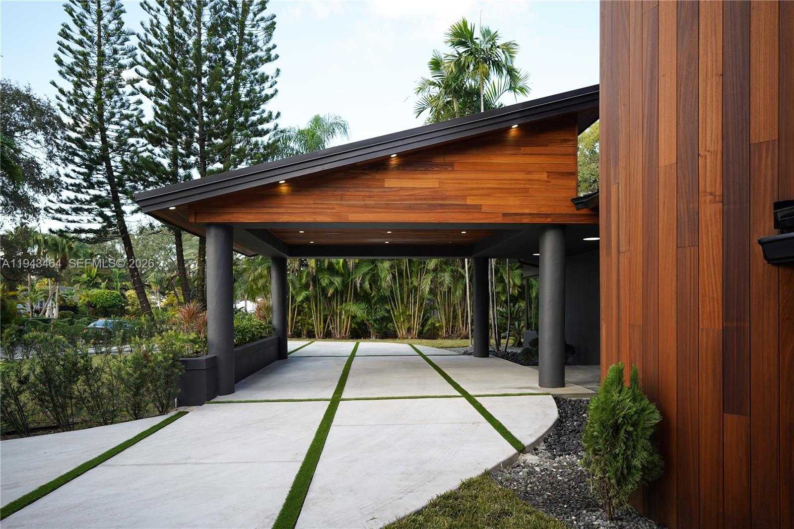 Small Image of 7765 SOUTH WEST 57TH TER, Miami Number 4