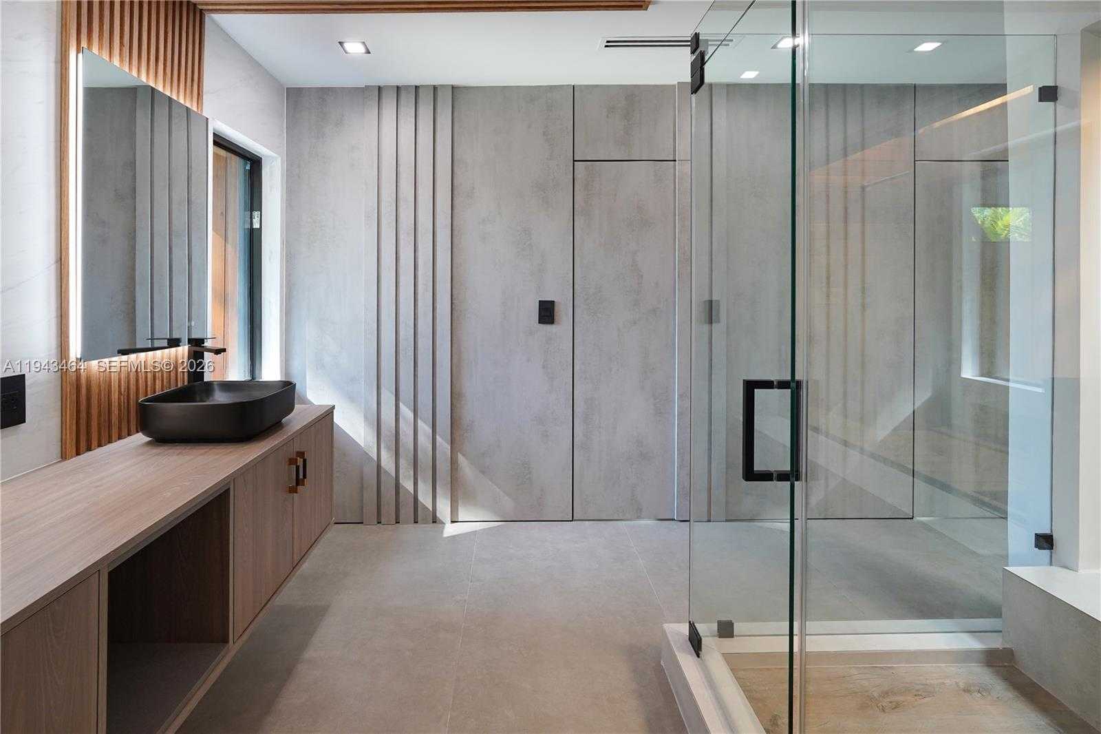 Small Image of 7765 SOUTH WEST 57TH TER, Miami Number 42