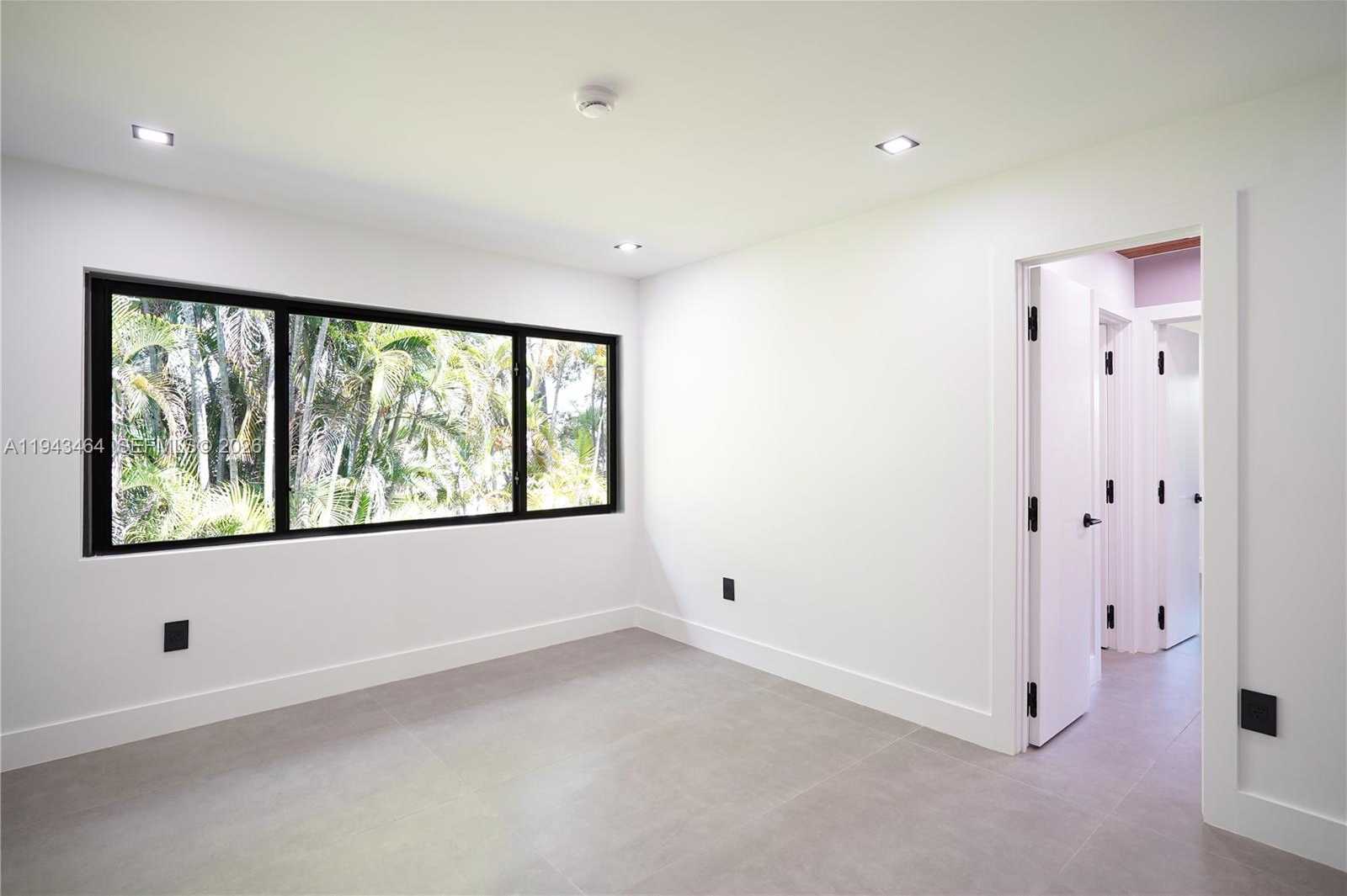 Small Image of 7765 SOUTH WEST 57TH TER, Miami Number 49