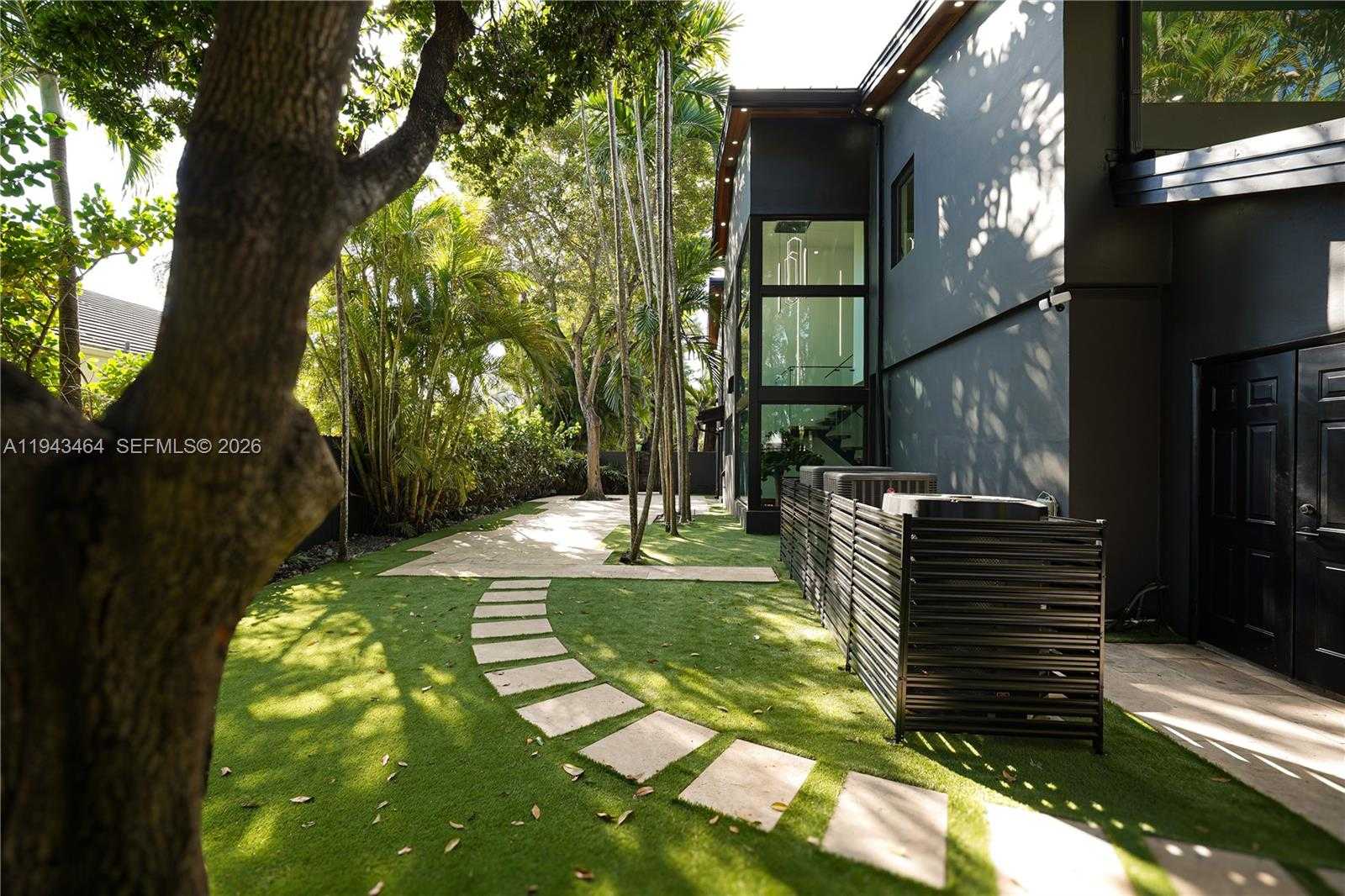 Small Image of 7765 SOUTH WEST 57TH TER, Miami Number 52