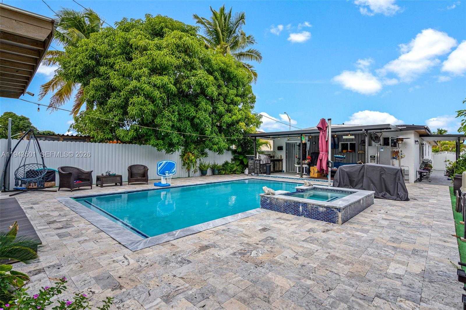 Small Image of 864 EAST 29TH ST, Hialeah Number 14