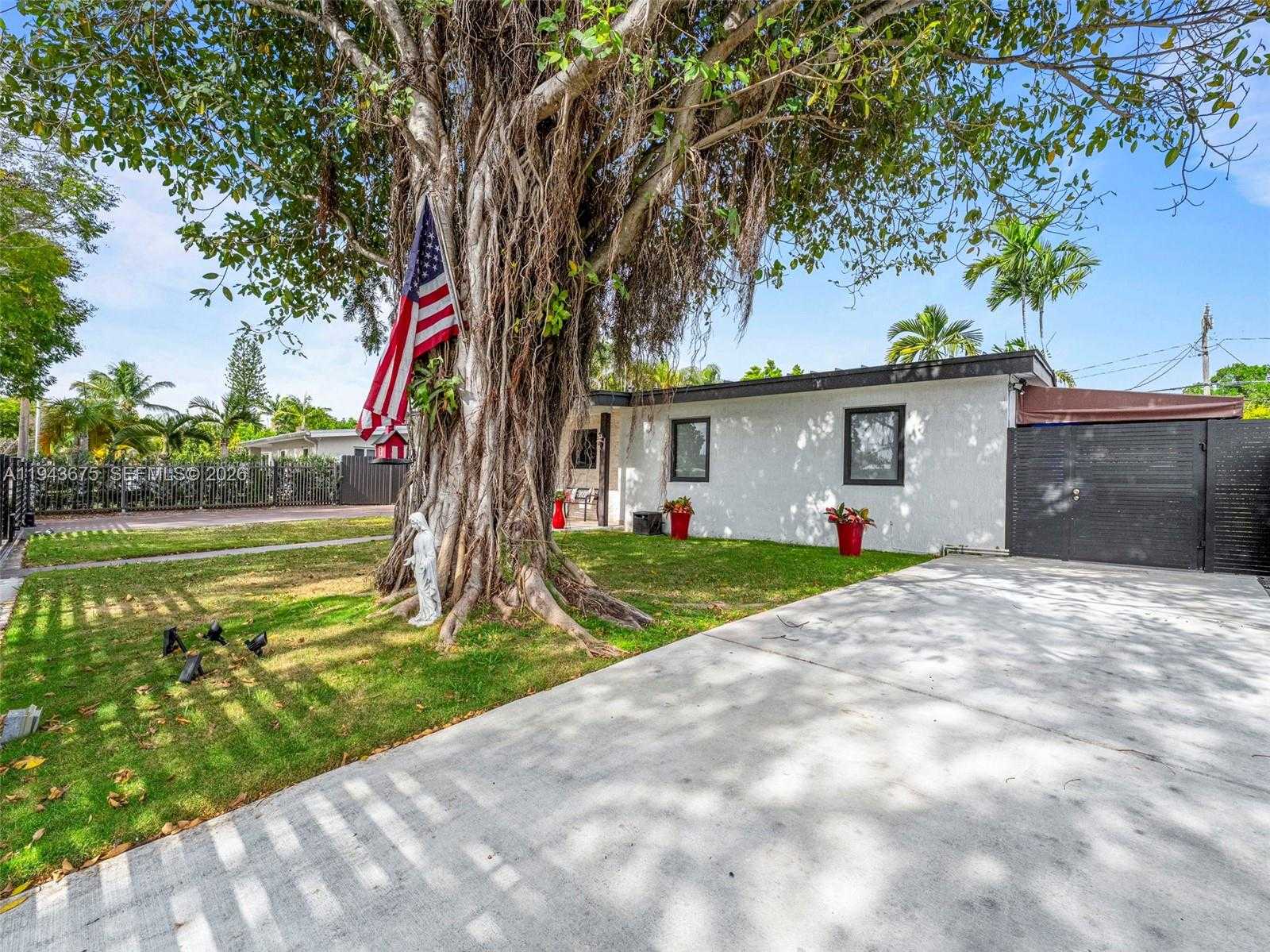 Small Image of 11415 SOUTH WEST 56TH ST, Miami Number 13