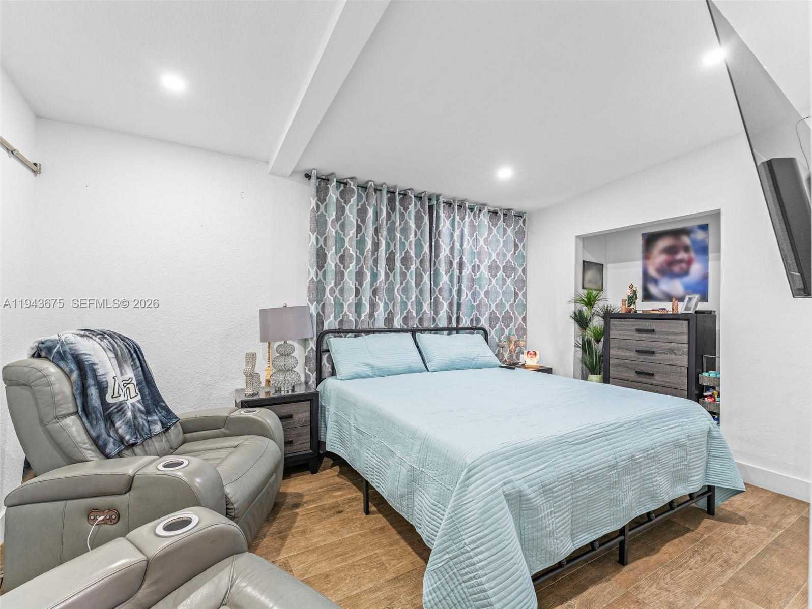 Small Image of 11415 SOUTH WEST 56TH ST, Miami Number 20