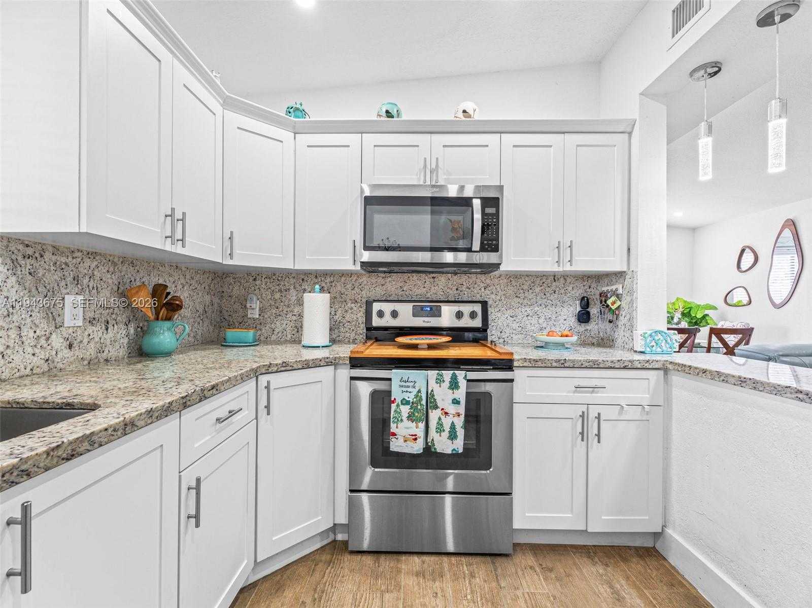 Small Image of 11415 SOUTH WEST 56TH ST, Miami Number 23