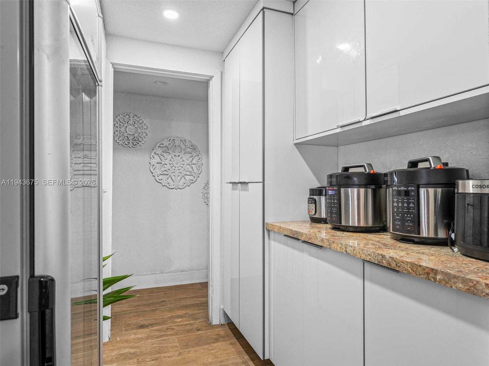 Small Image of 11415 SOUTH WEST 56TH ST, Miami Number 37