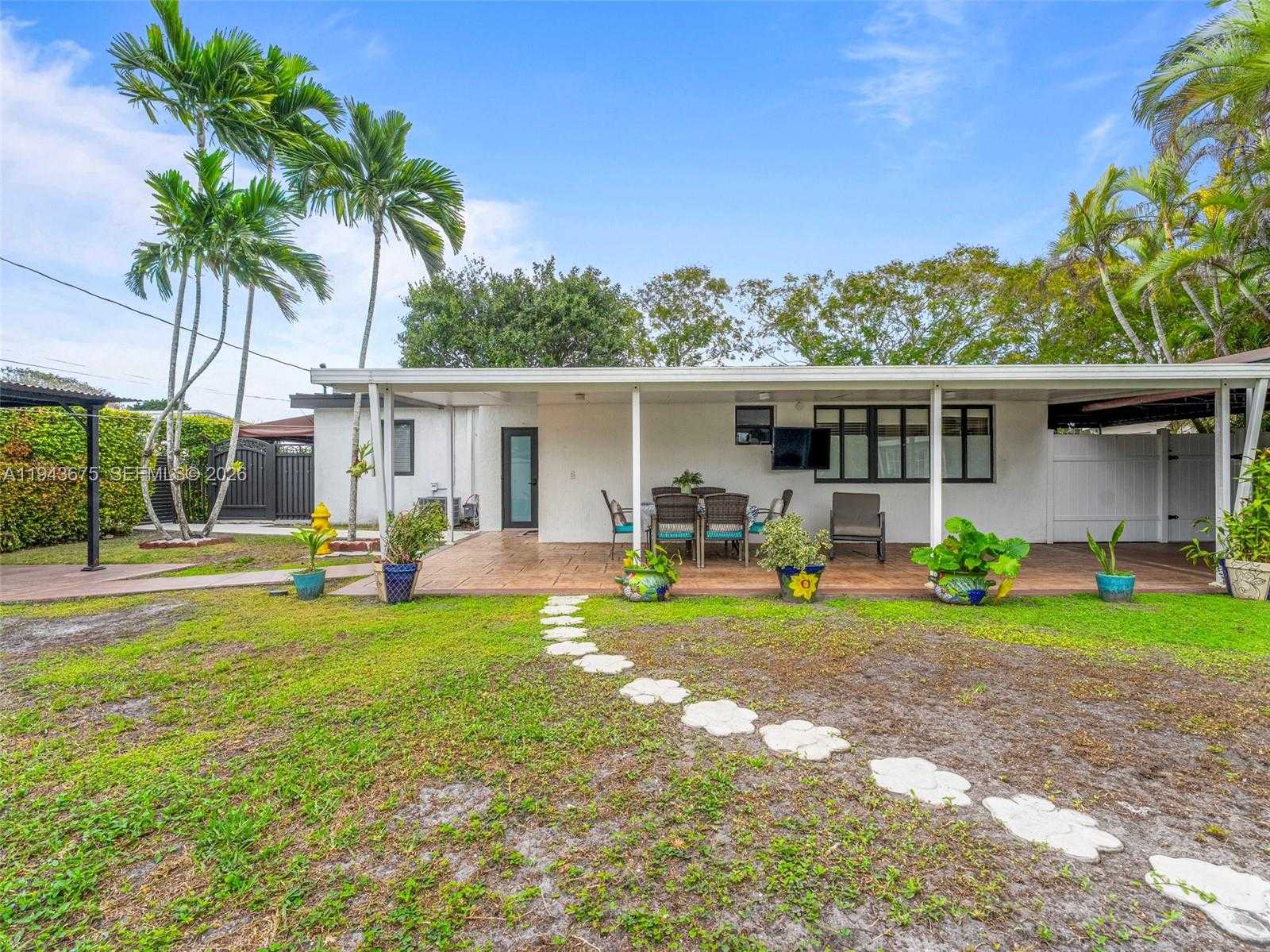 Small Image of 11415 SOUTH WEST 56TH ST, Miami Number 45