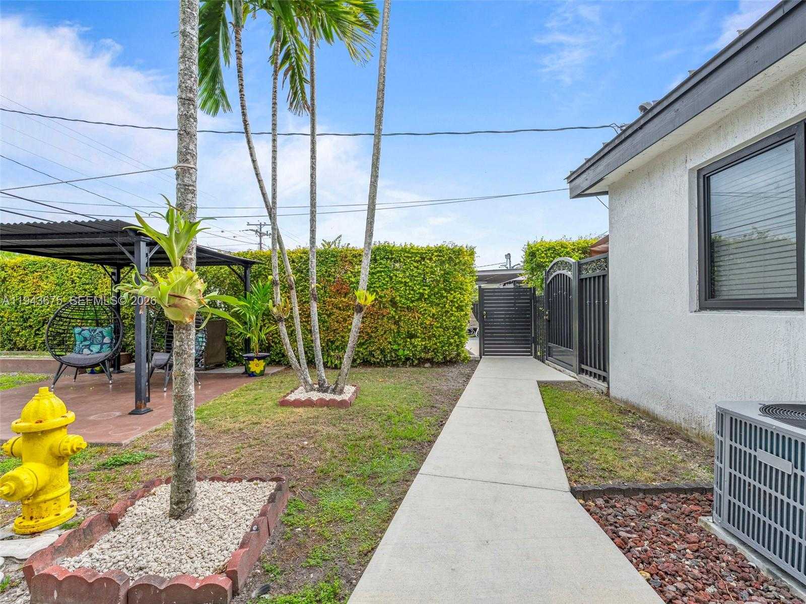 Small Image of 11415 SOUTH WEST 56TH ST, Miami Number 62
